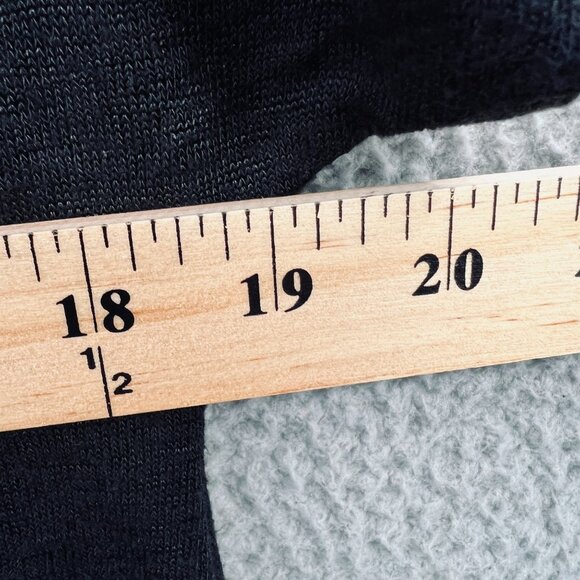 DKNY Jeans Womens Top Small Black Short Sleeve Pullover Casual Lightweight Shirt - Picture 6 of 8